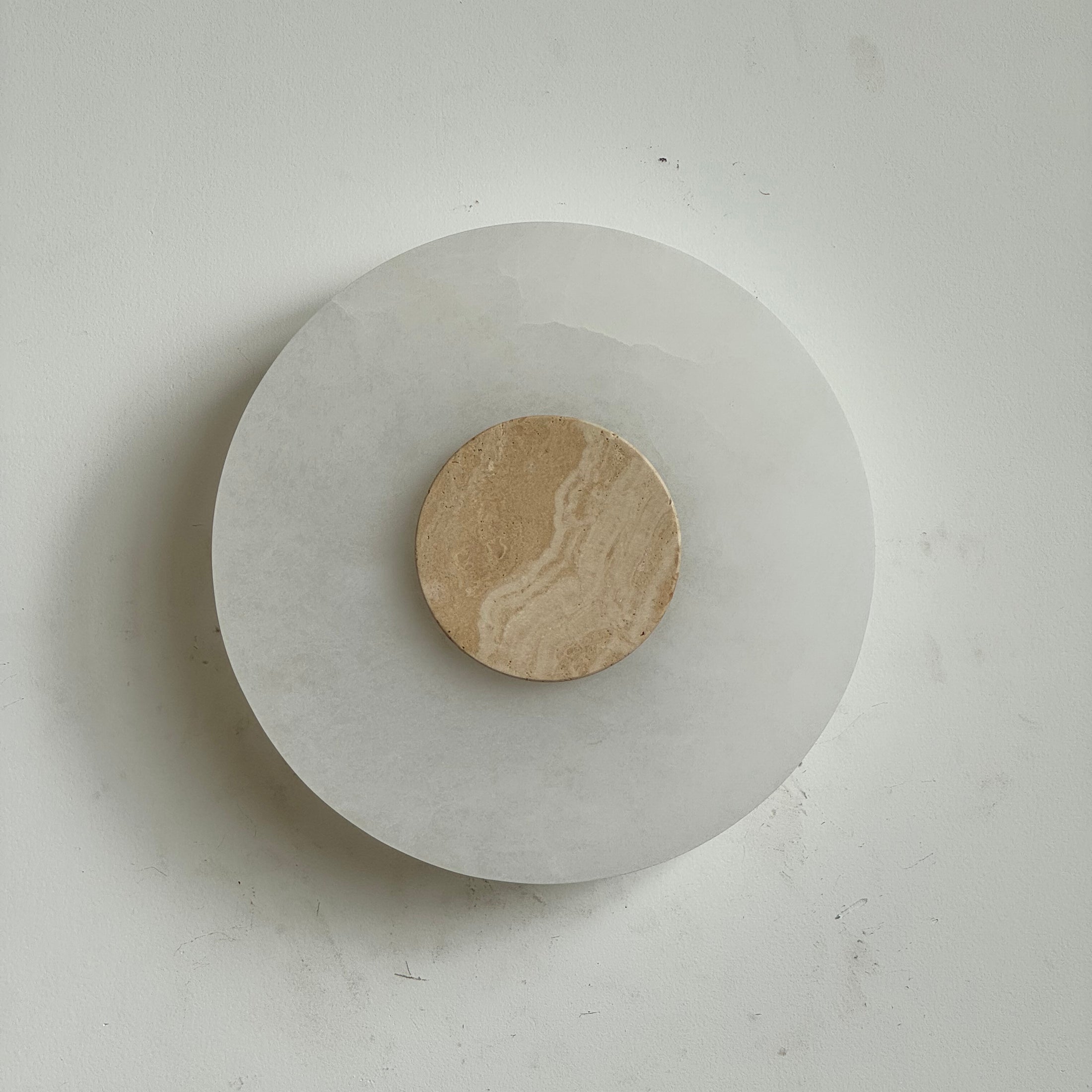 Alba Alabaster Wall Lamp