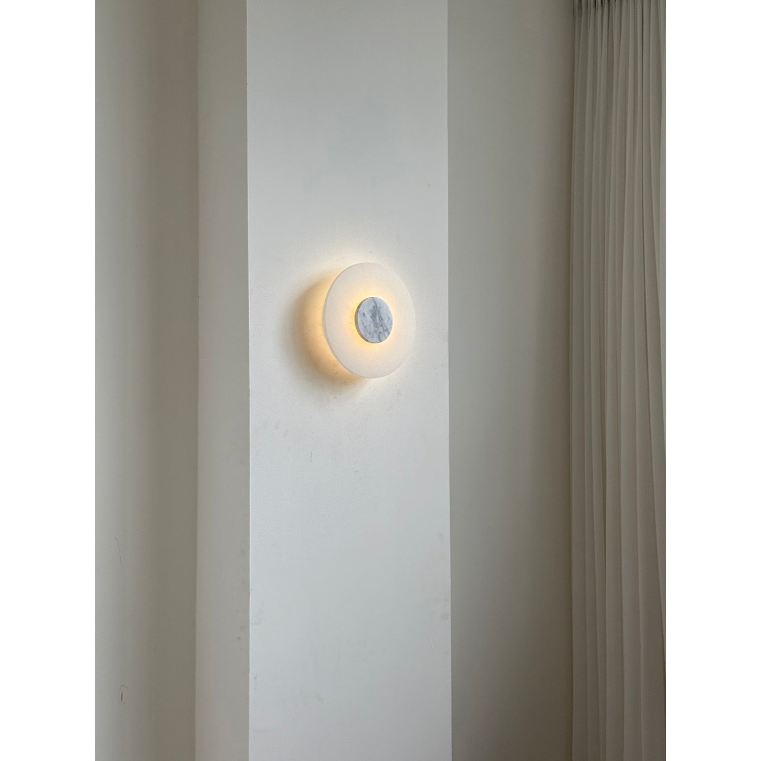 Alba Alabaster Wall Lamp