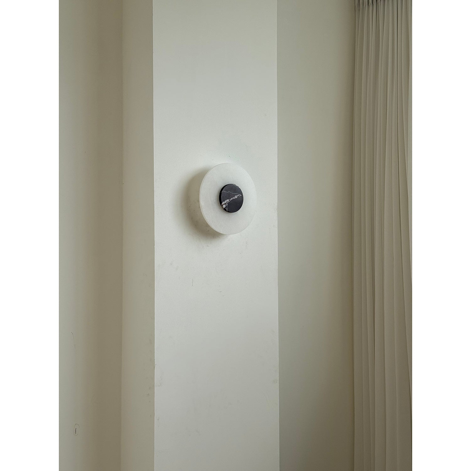 Alba Alabaster Wall Lamp