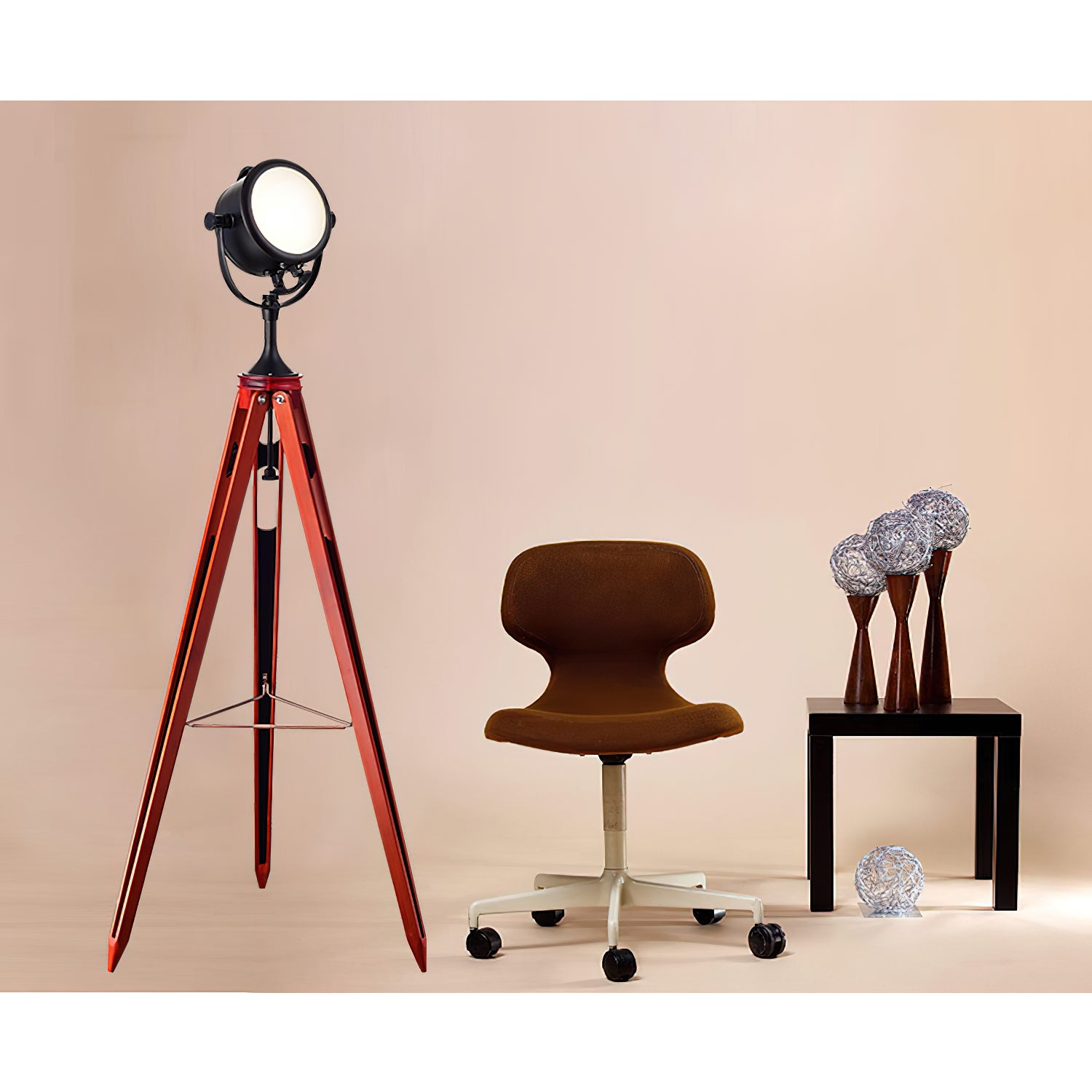 Alfred Tripod Floor Lamp