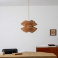 Bild in Galerie-Betrachter laden, Alondra Rattan Chandelier
