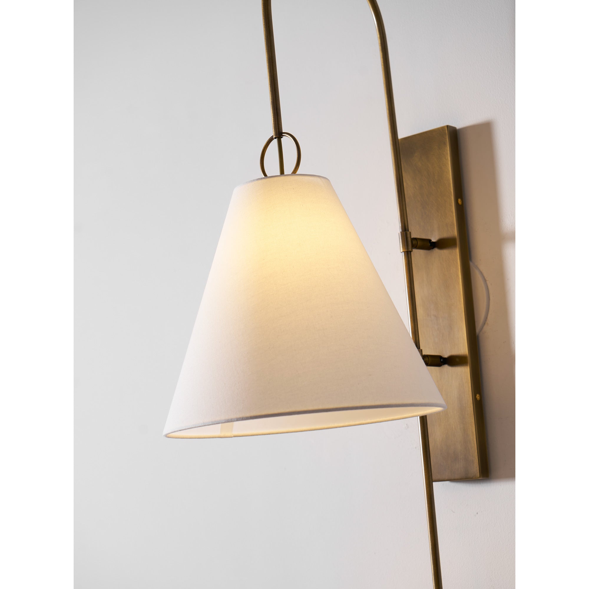 Anniston Wall Lamp