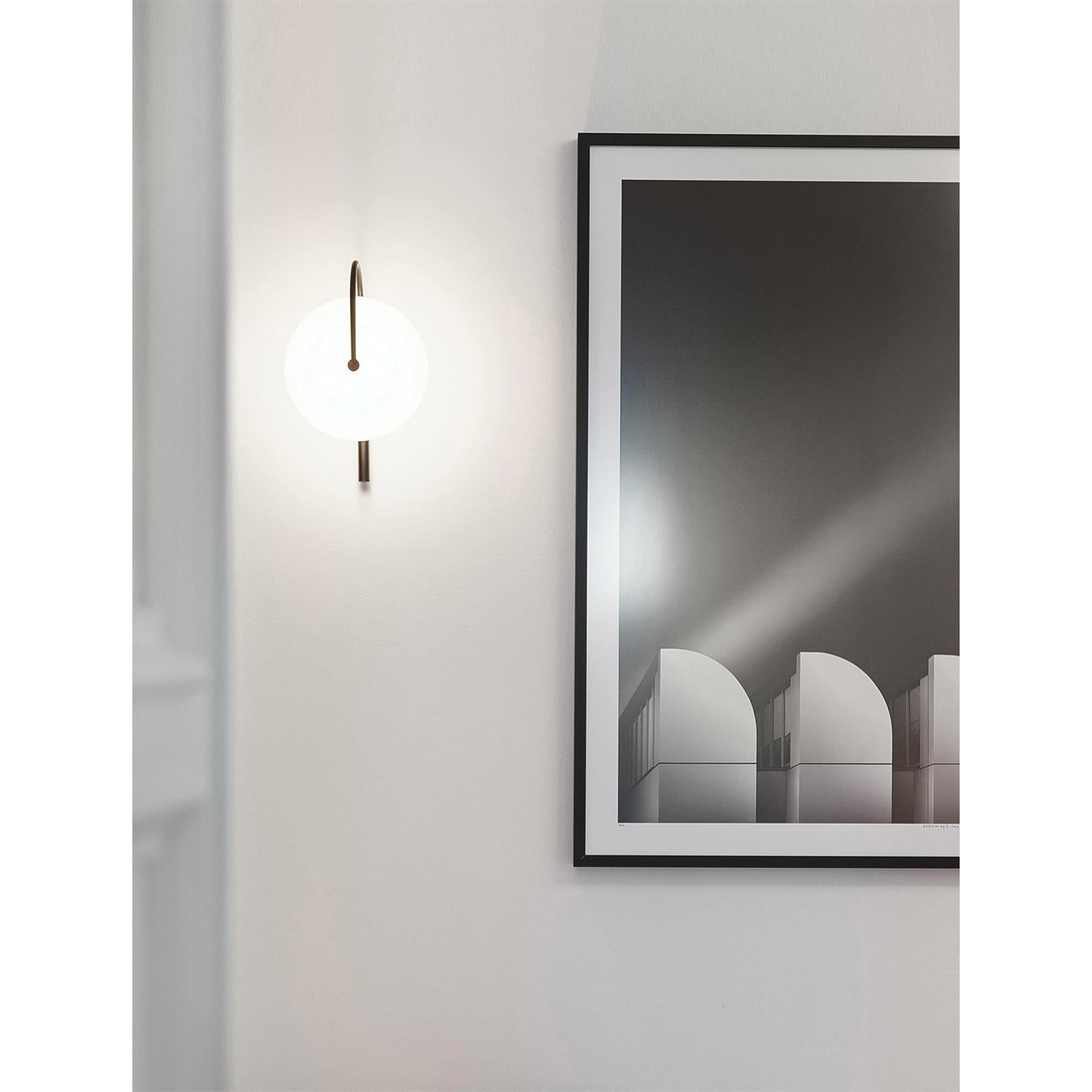 Aperture Art Wall Lamp