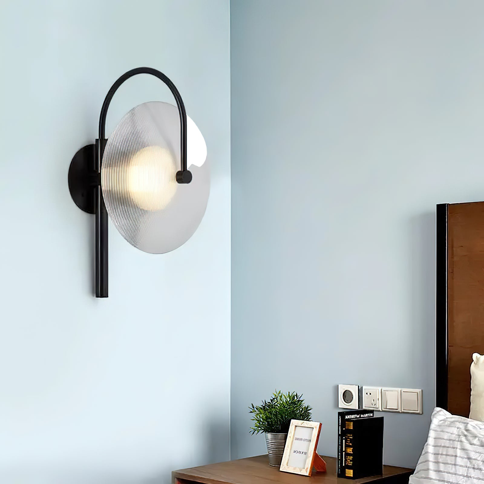 Aperture Art Wall Lamp