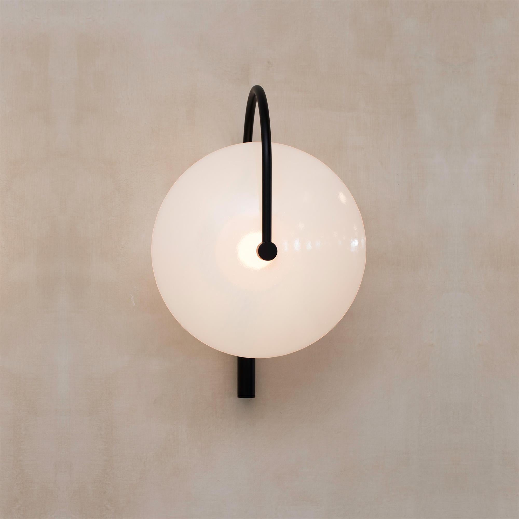 Aperture Art Wall Lamp