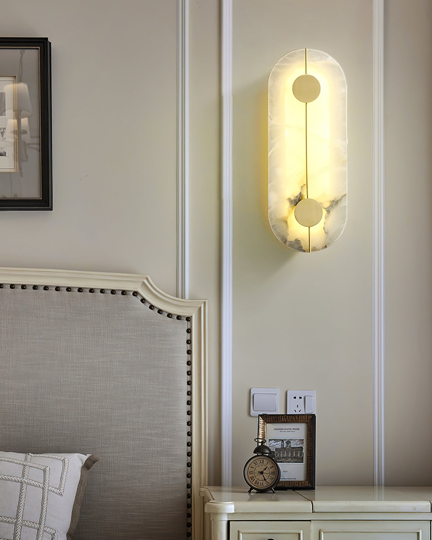 Artistic Alabaster Wall Lamp