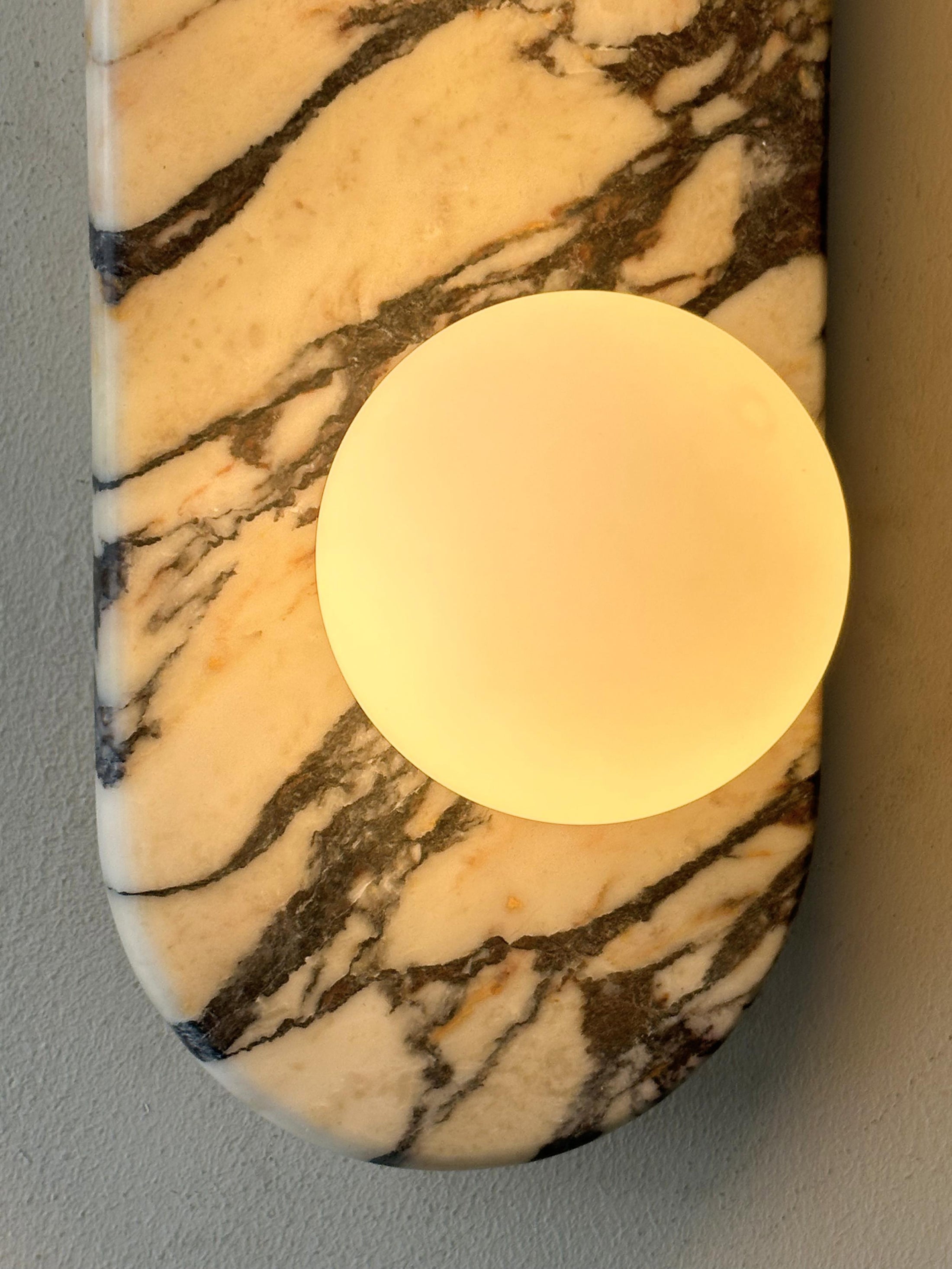 Asteria Wall Lamp