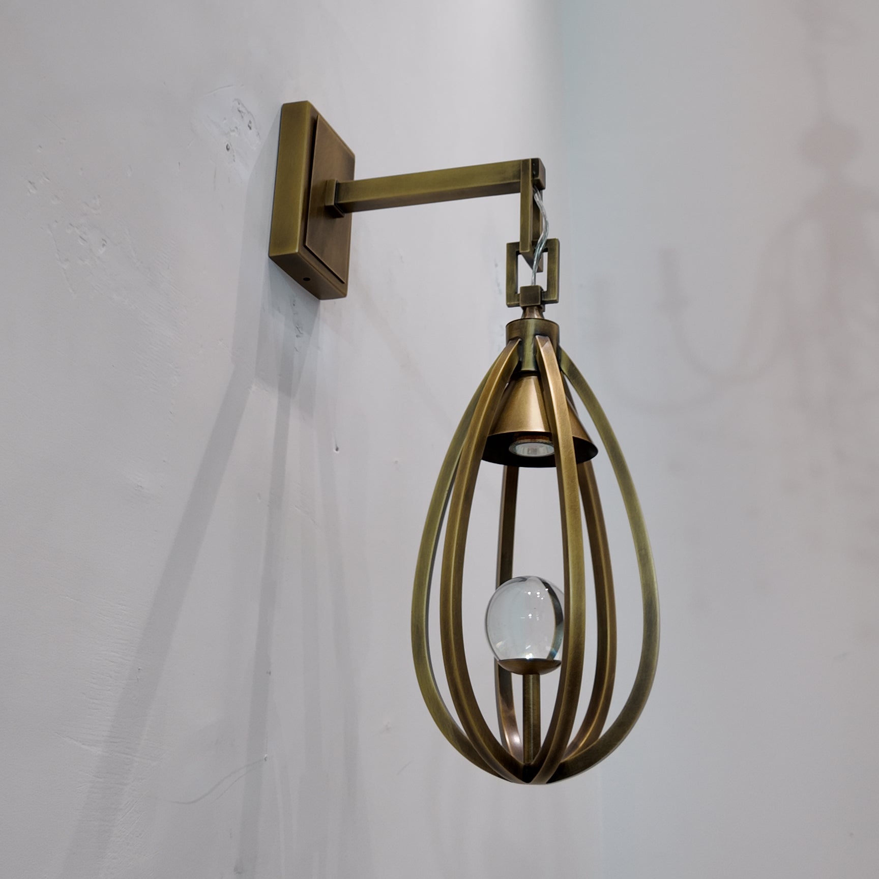 Athena Wall Lamp