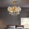 Bild in Galerie-Betrachter laden, Atlas Crystal Chandelier
