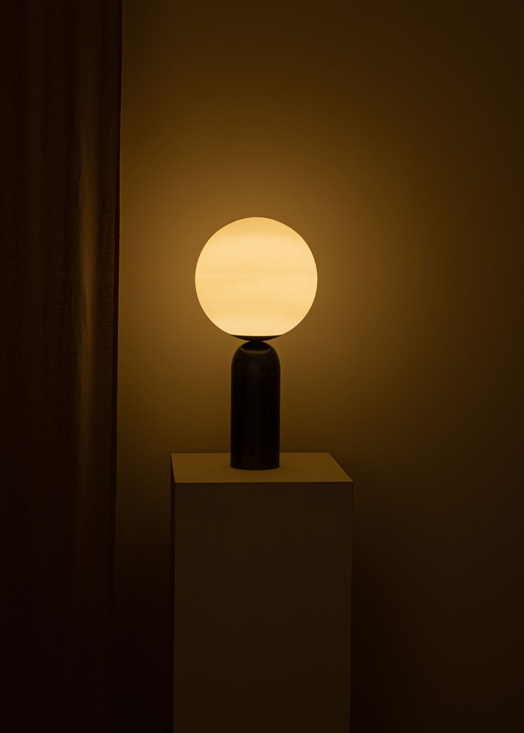 Atlas Table Lamp