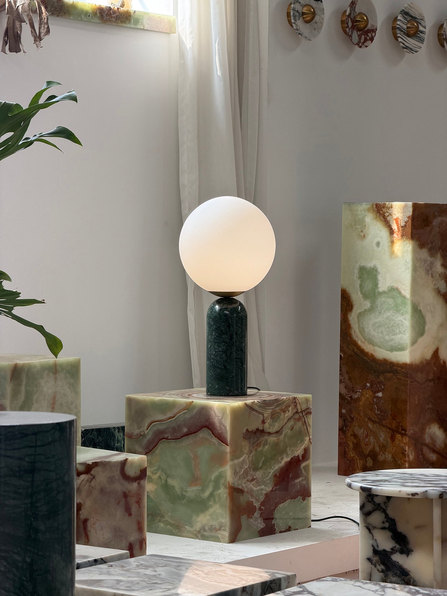 Atlas Table Lamp