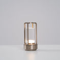 Bild in Galerie-Betrachter laden, Kabellose Tischlampe aus Kristallglas „Lantern“ (eingebauter Akku)
