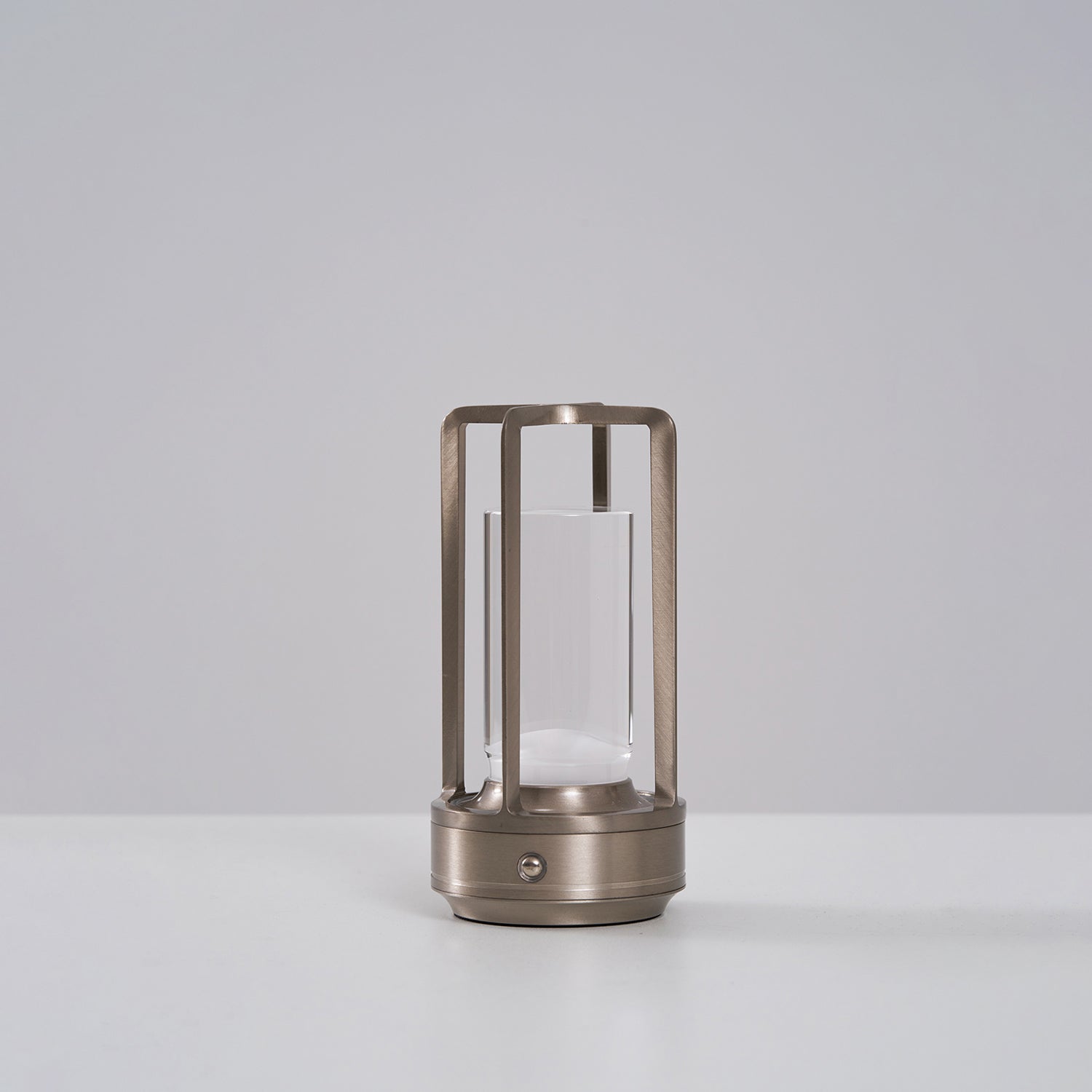 Kabellose Tischlampe aus Kristallglas „Lantern“ (eingebauter Akku)