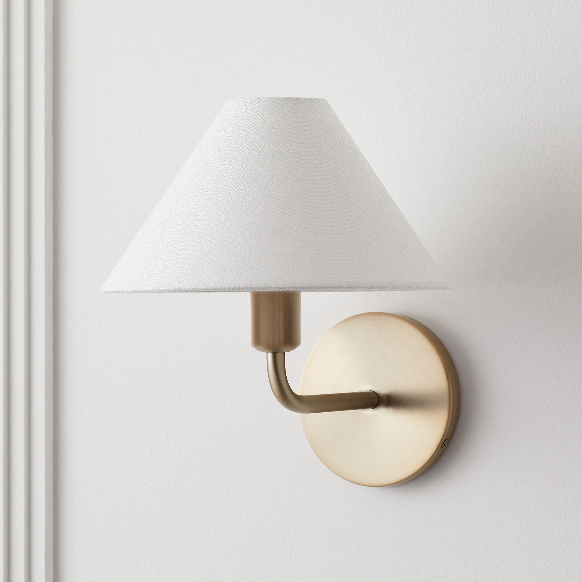 Beatrix Sconce