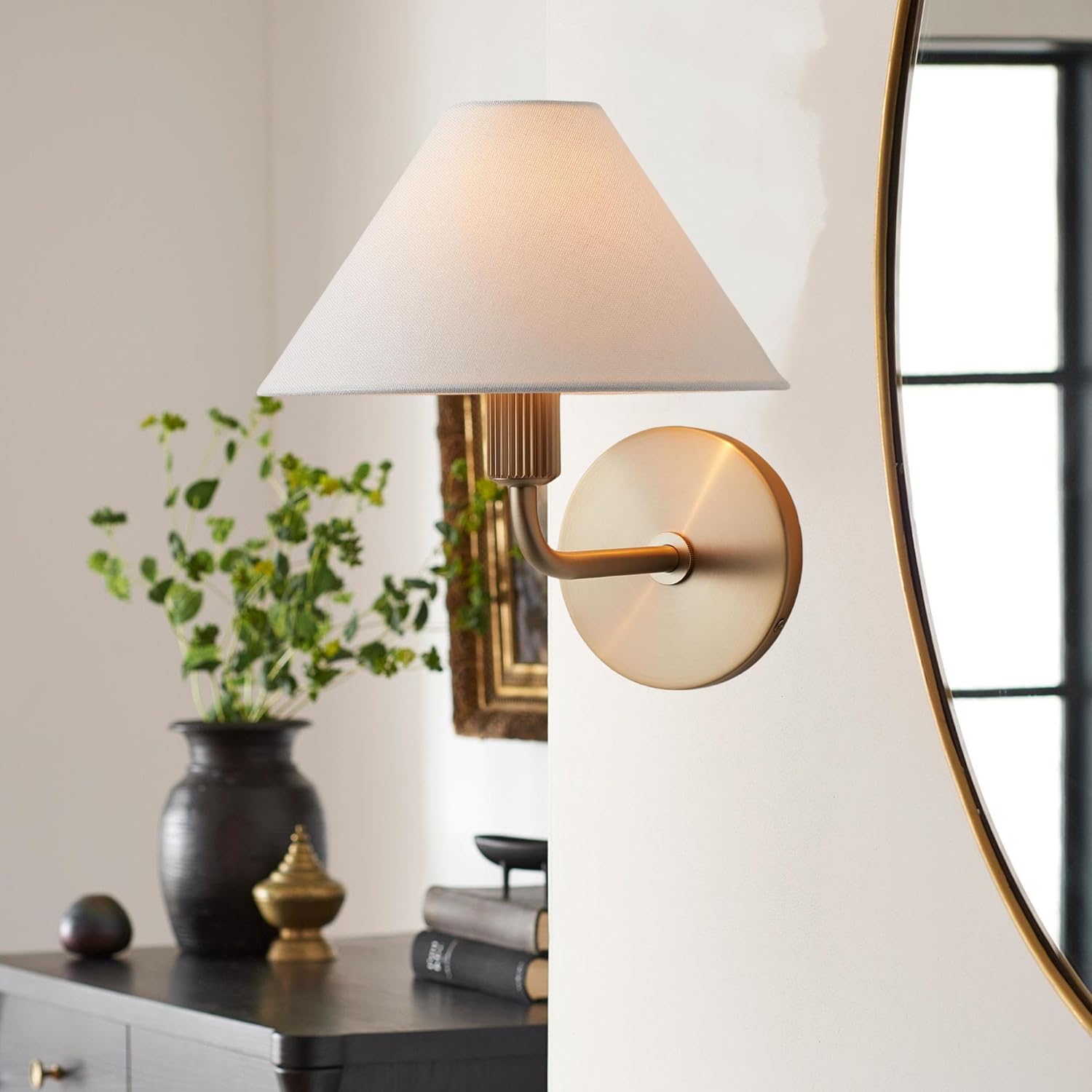 Beatrix Sconce