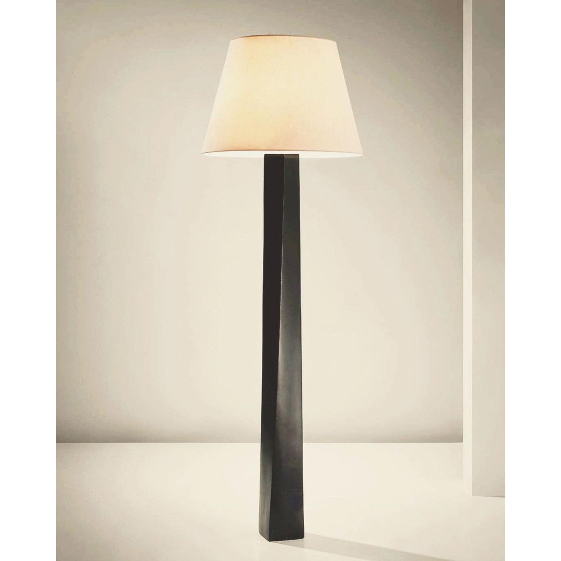 Beke Stehlampe