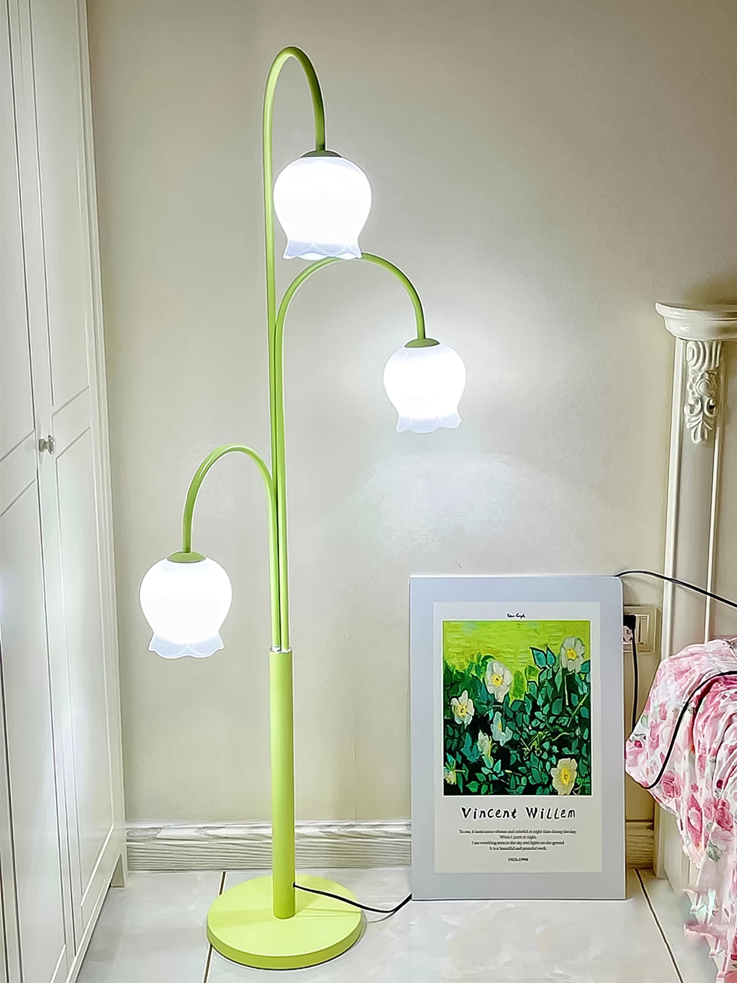 Bell Orchid Floor Lamp