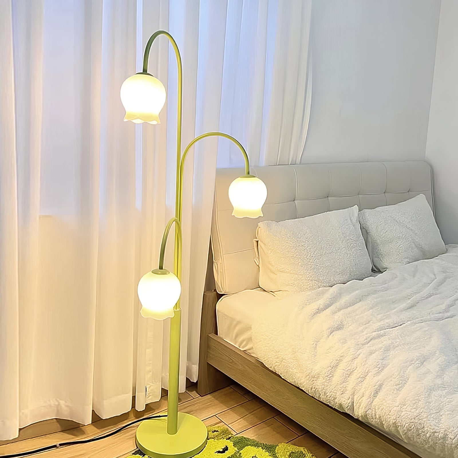 Bell Orchid Floor Lamp