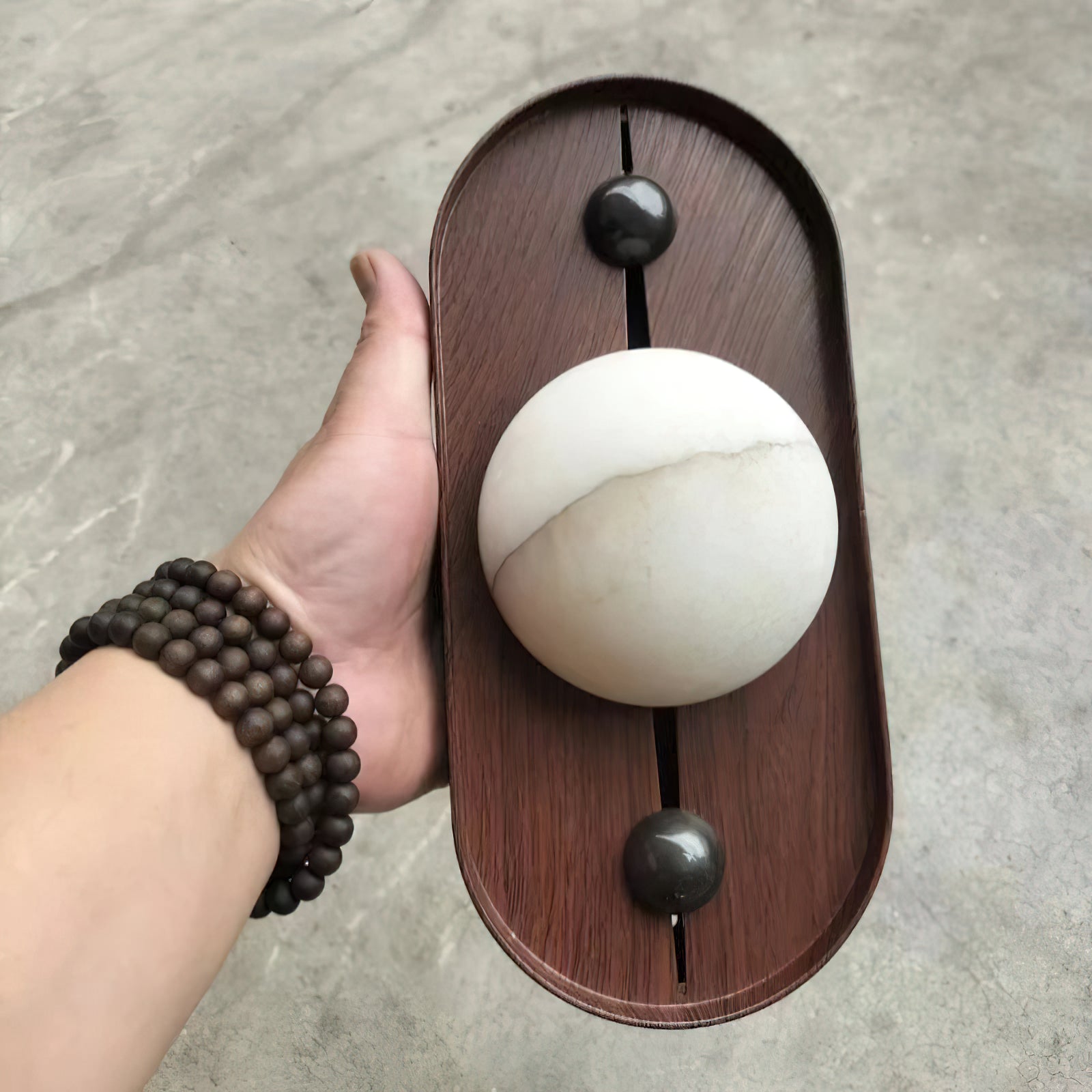 Bezel Wall Lamp