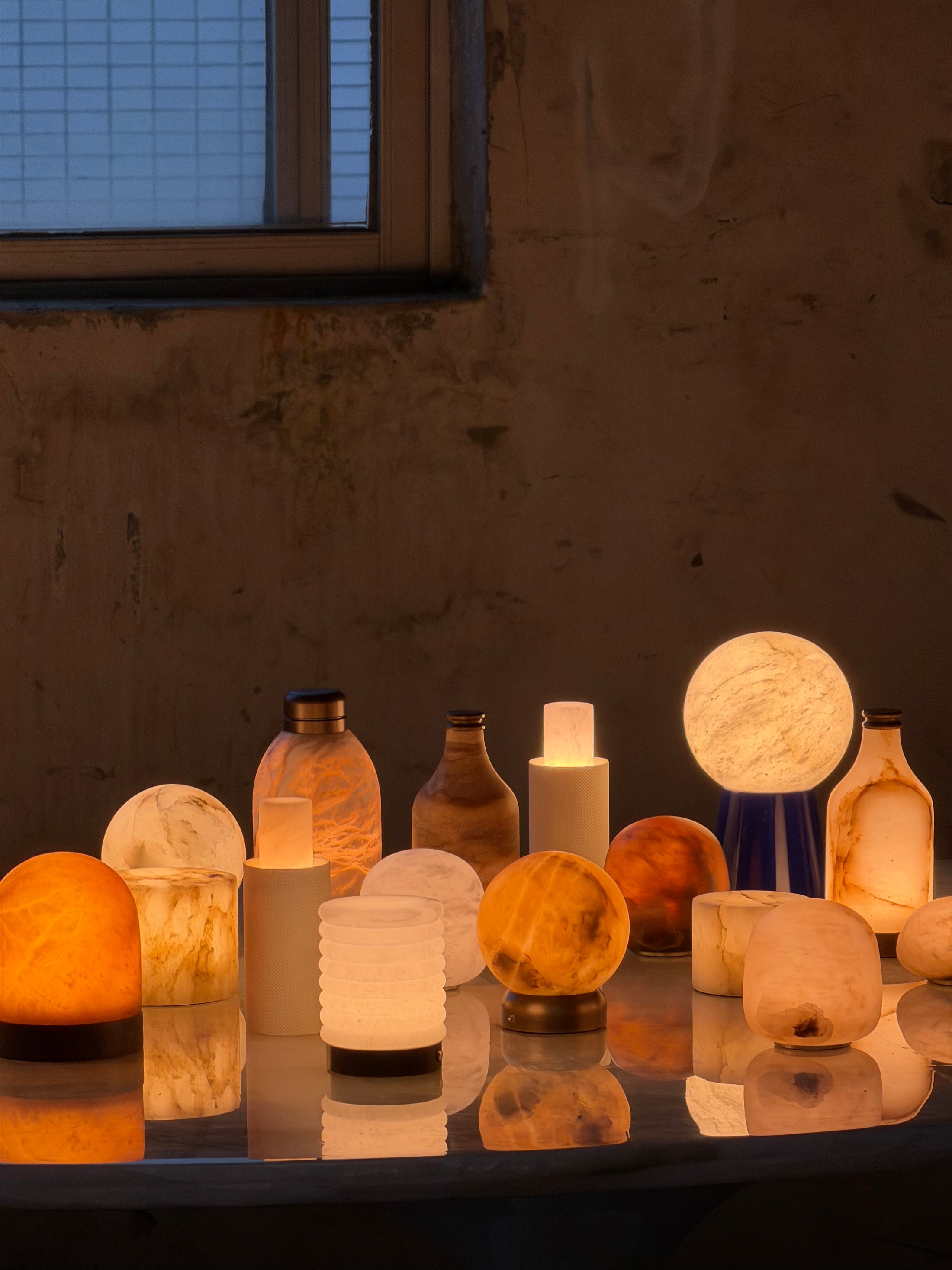 Bilia Mini Table Lamp (Built-in Battery)