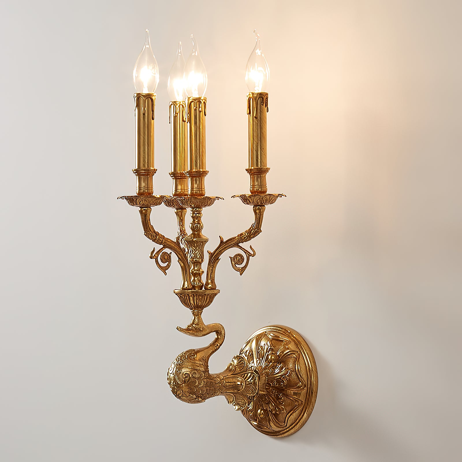 Brad Palace Wall Lamp