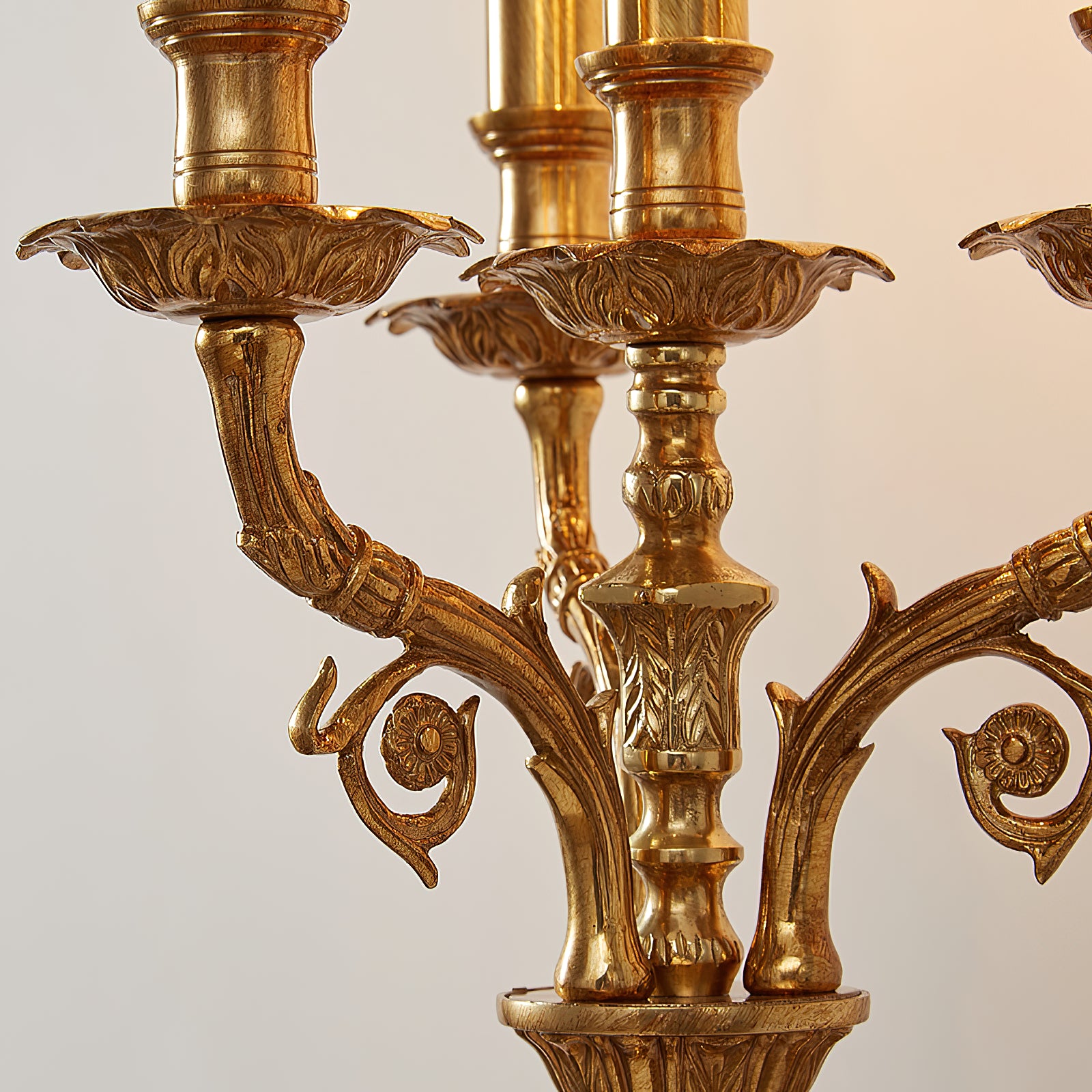 Brad Palace Wall Lamp