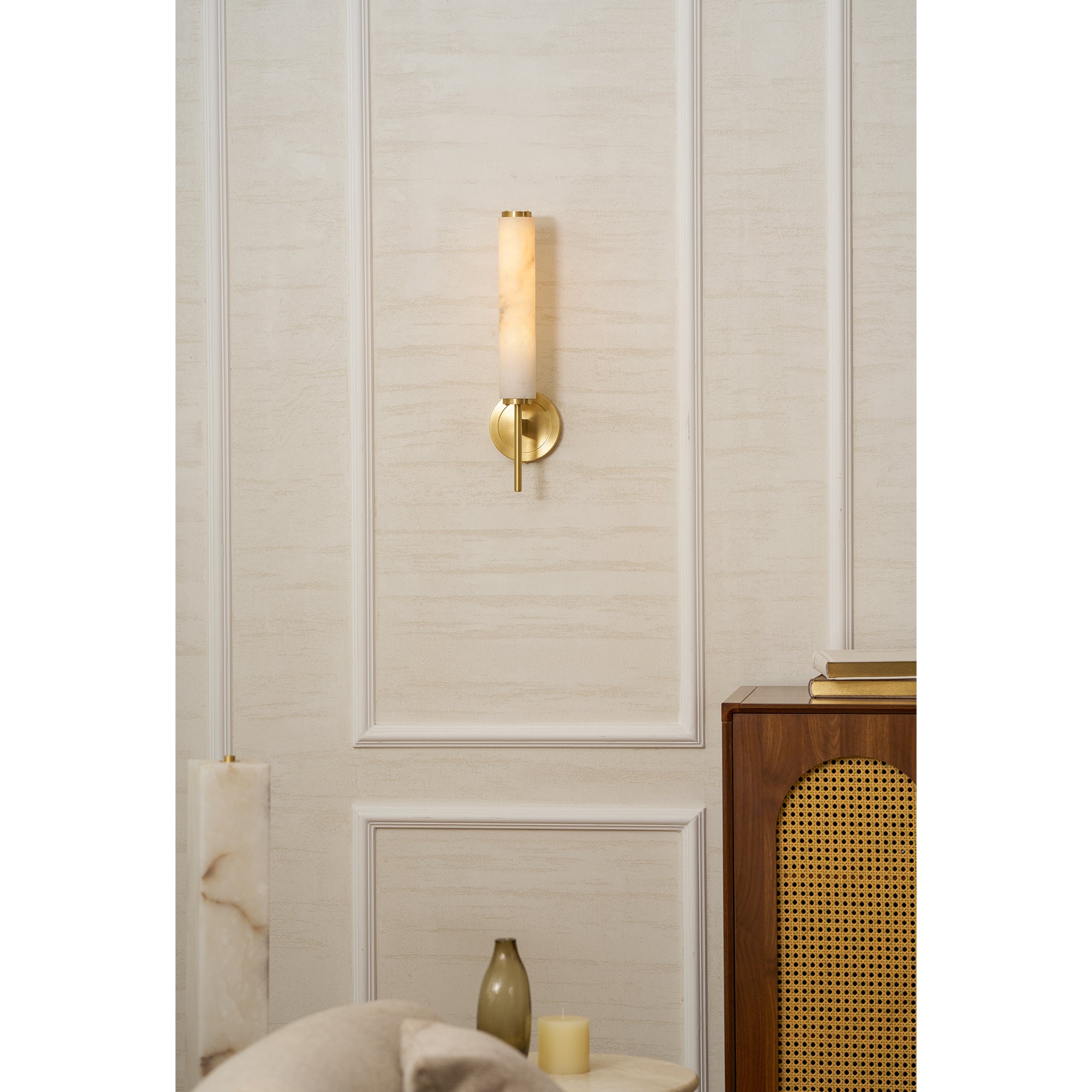 Brindisi Alabaster Wall Lamp