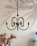 Bild in Galerie-Betrachter laden, Cabry Chandelier
