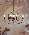 Bild in Galerie-Betrachter laden, Cabry Chandelier
