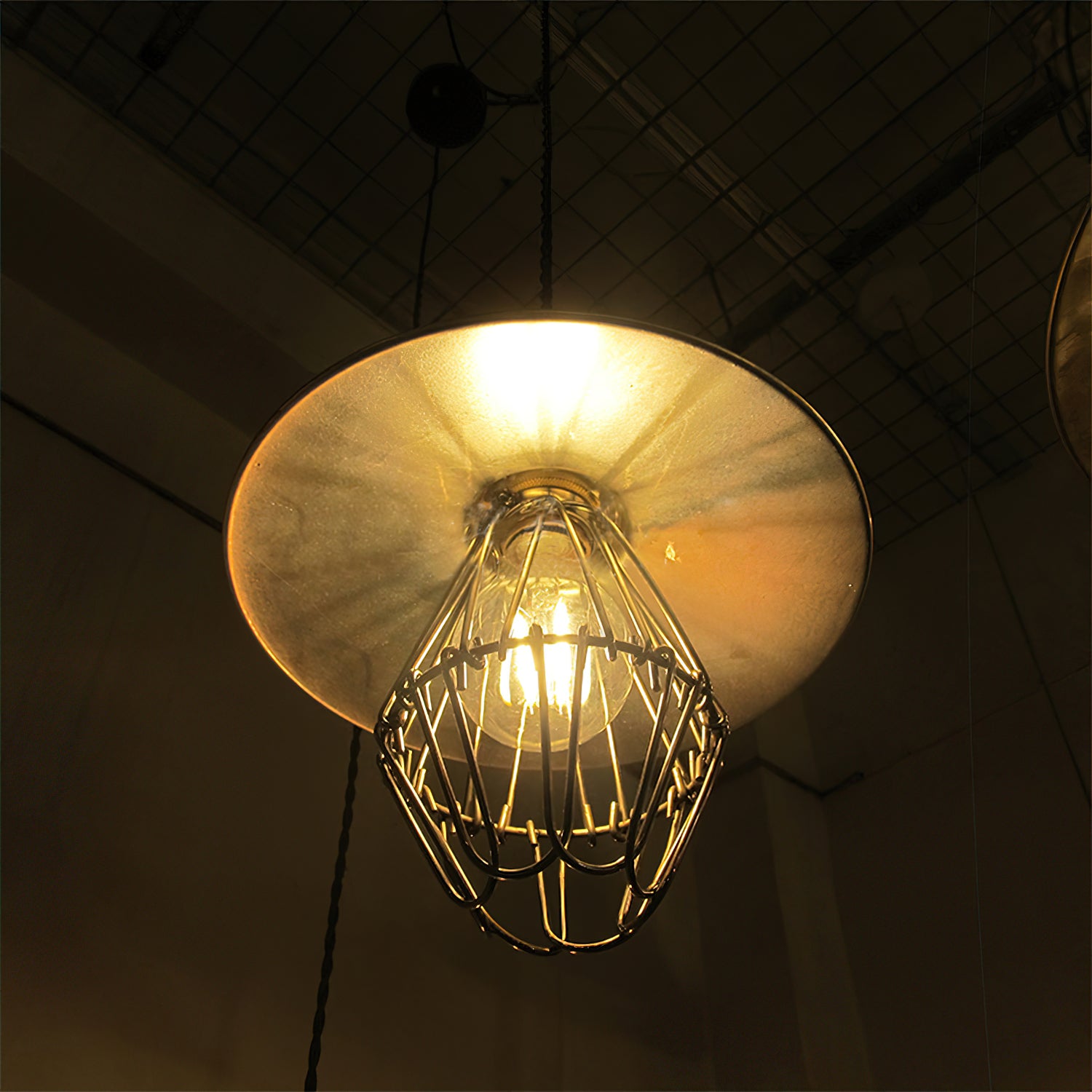 Cantina Pendant Light