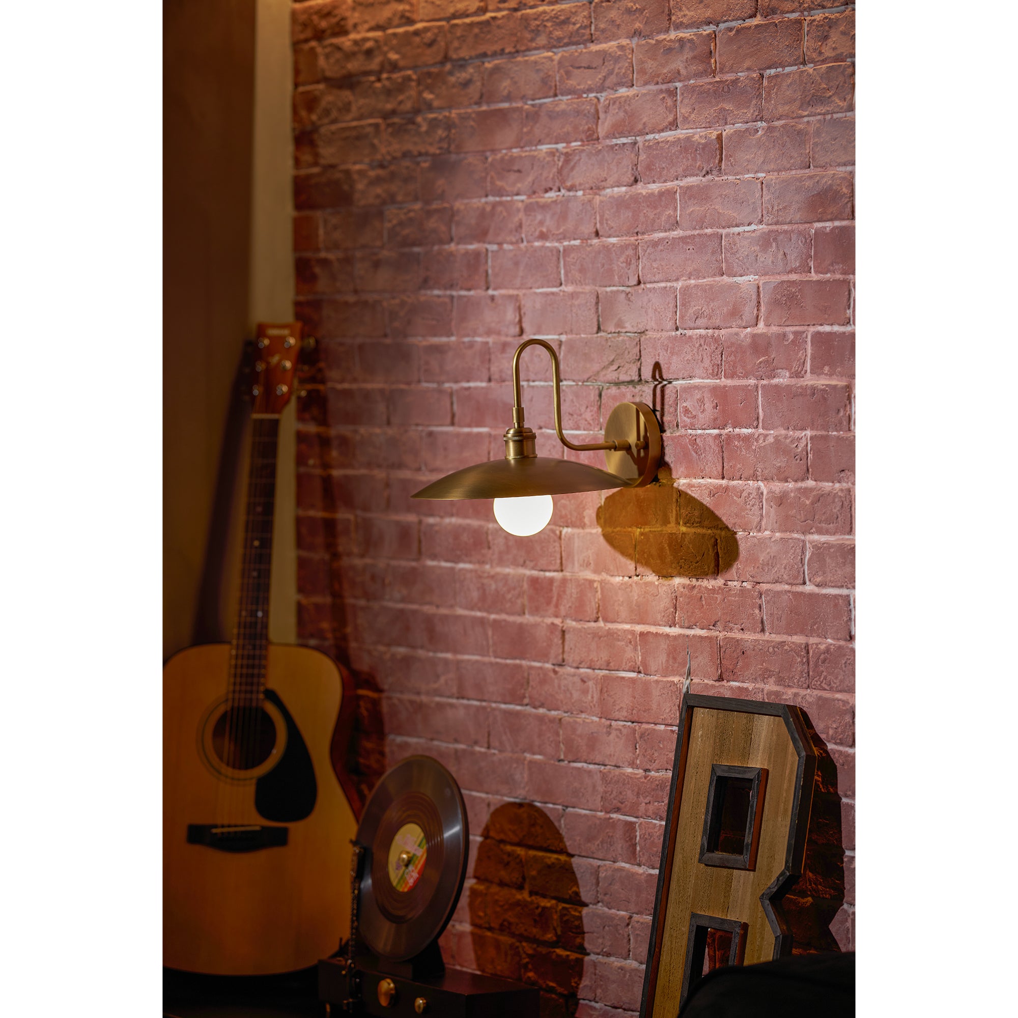 Cantina Wall Lamp
