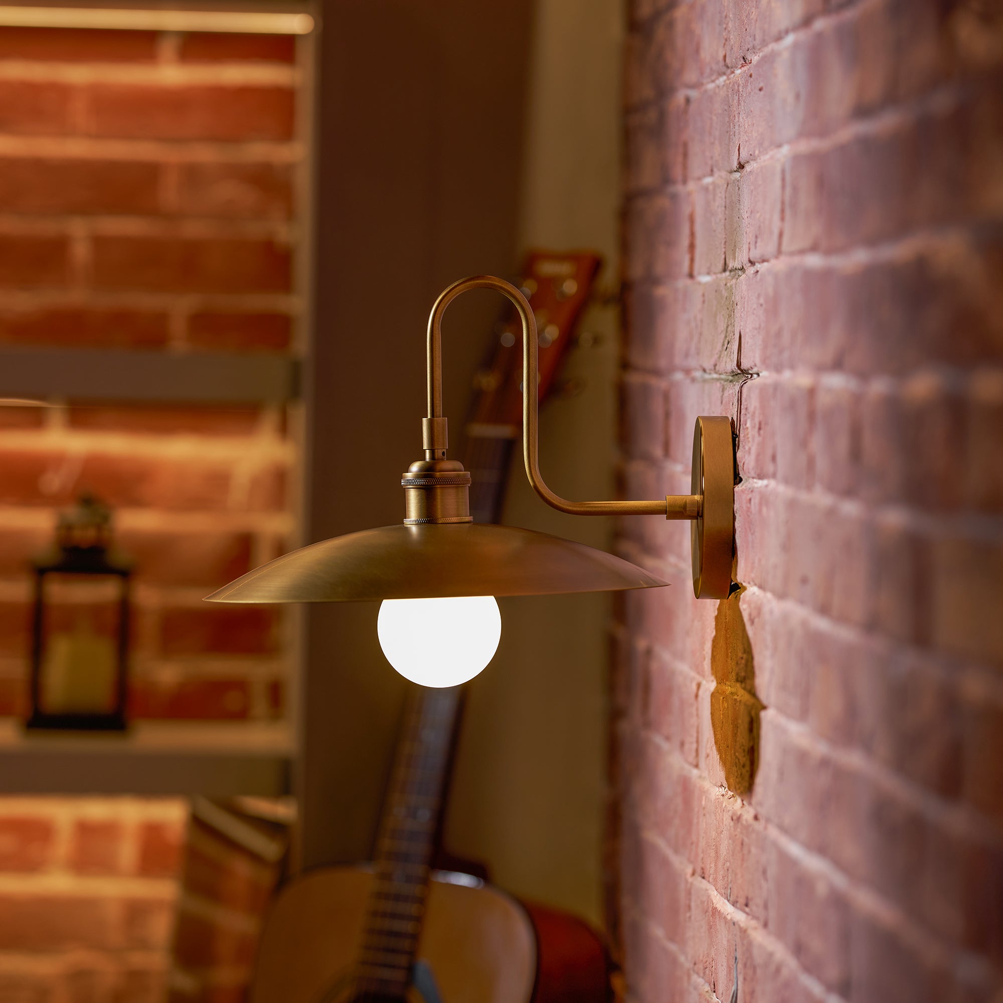 Cantina Wall Lamp