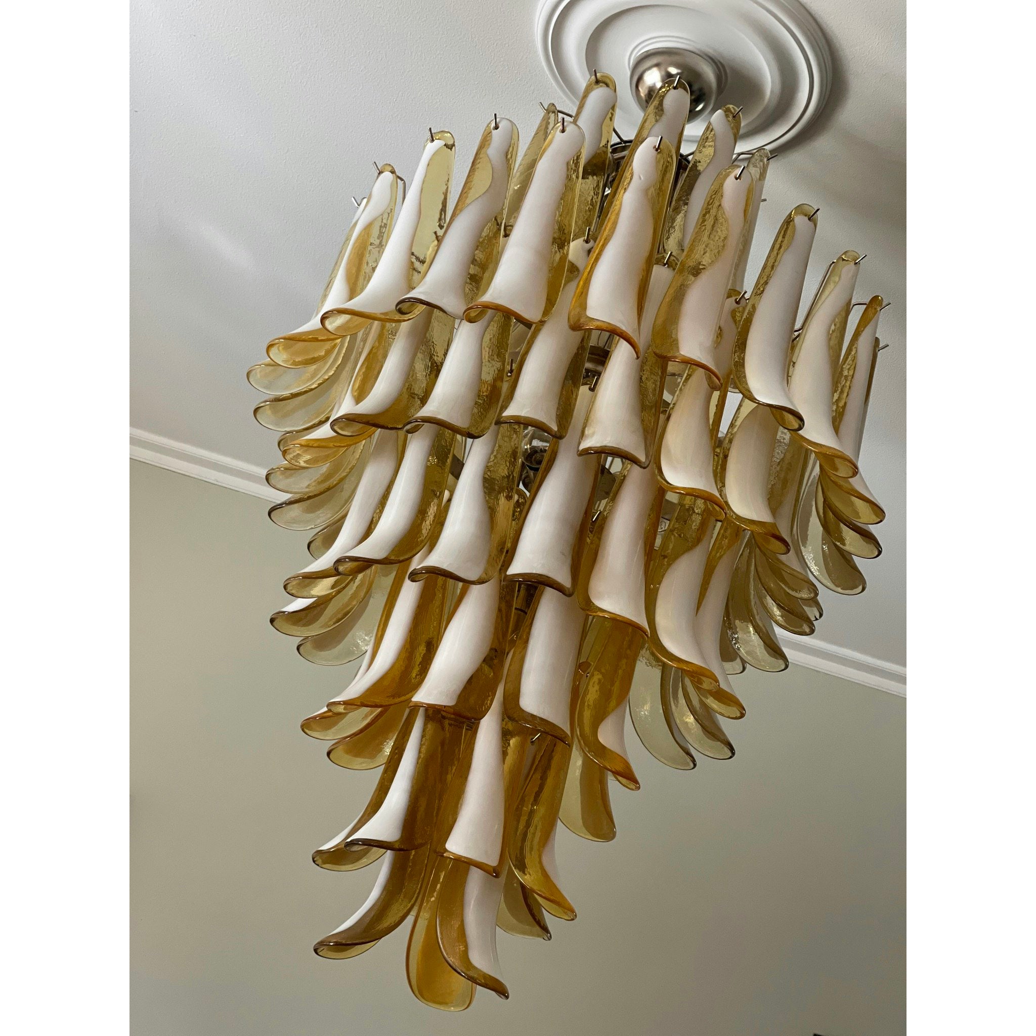 Caramello Petal Chandelier