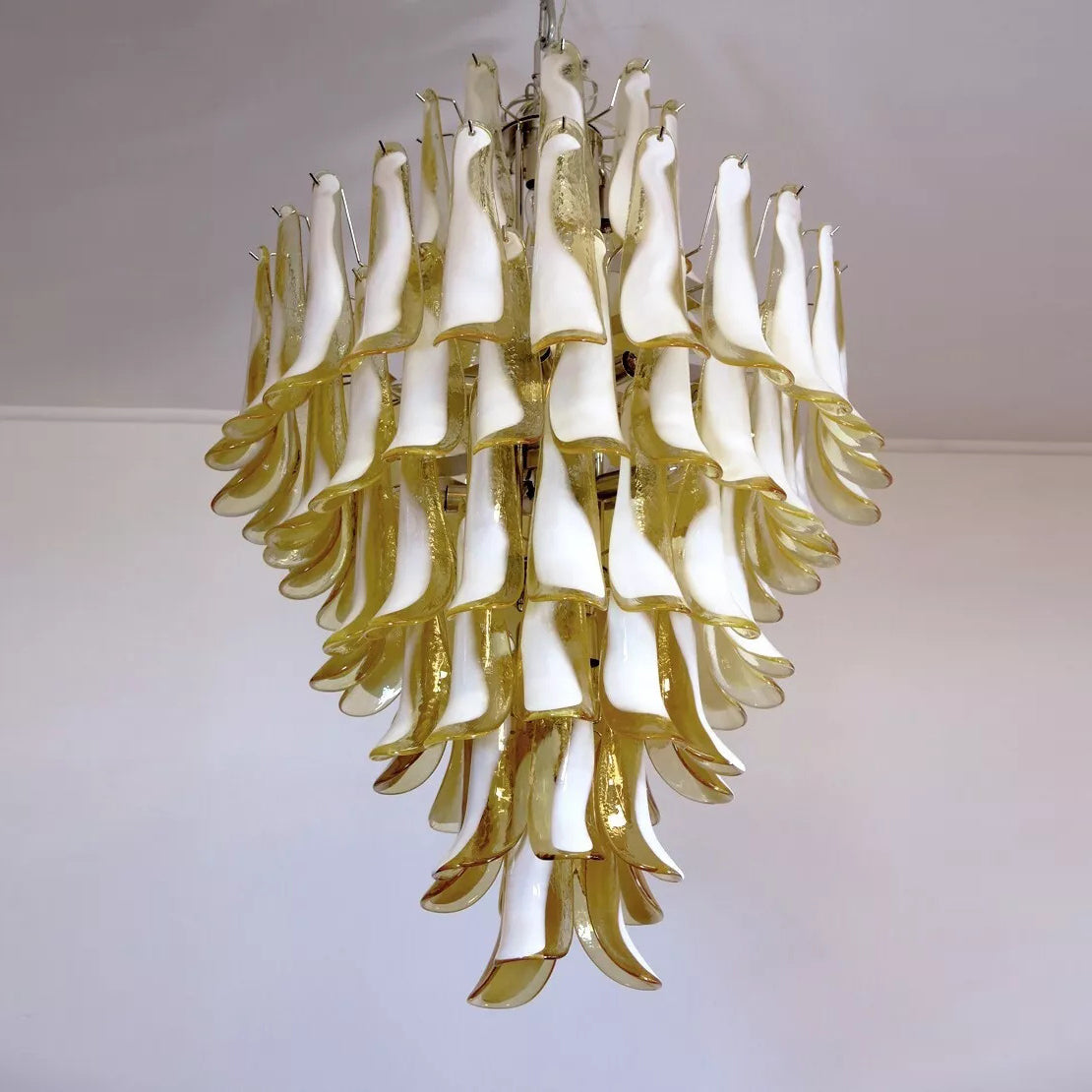 Caramello Petal Chandelier