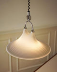 Bild in Galerie-Betrachter laden, Carlo Trumpet Pendant Lamp
