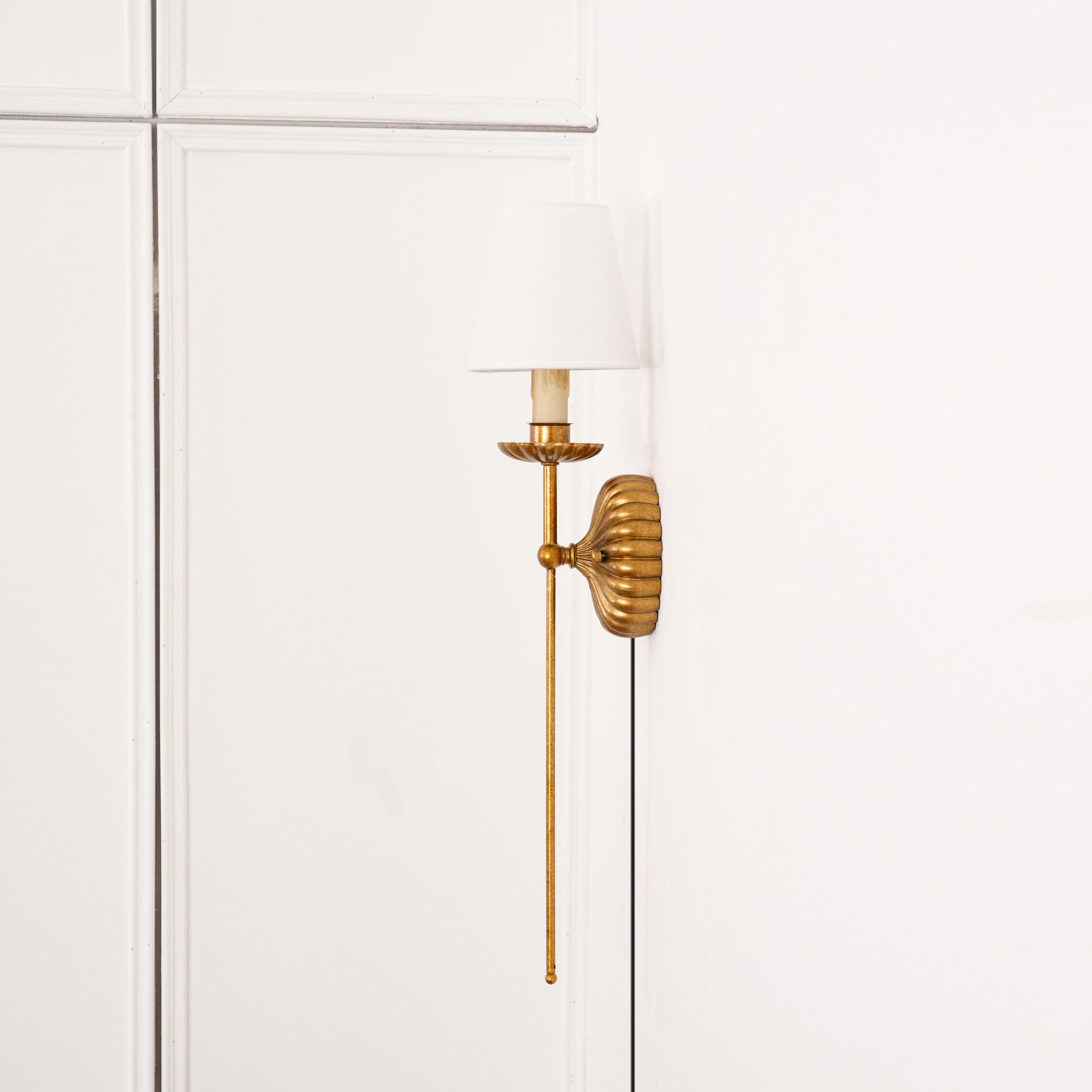 Catina Plug-in Wall Lamp