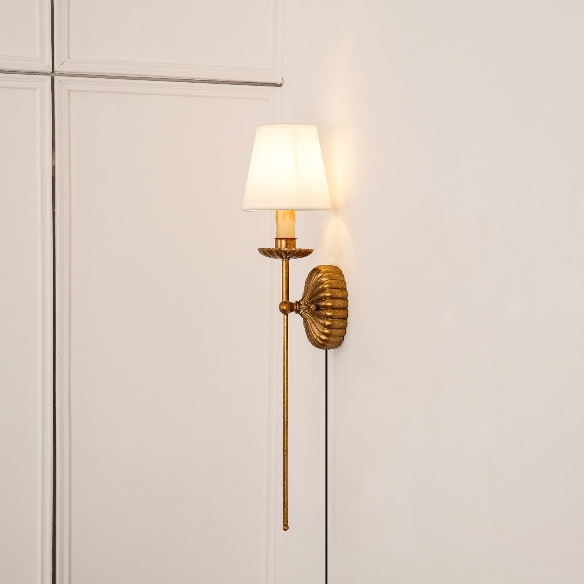 Catina Plug-in Wall Lamp