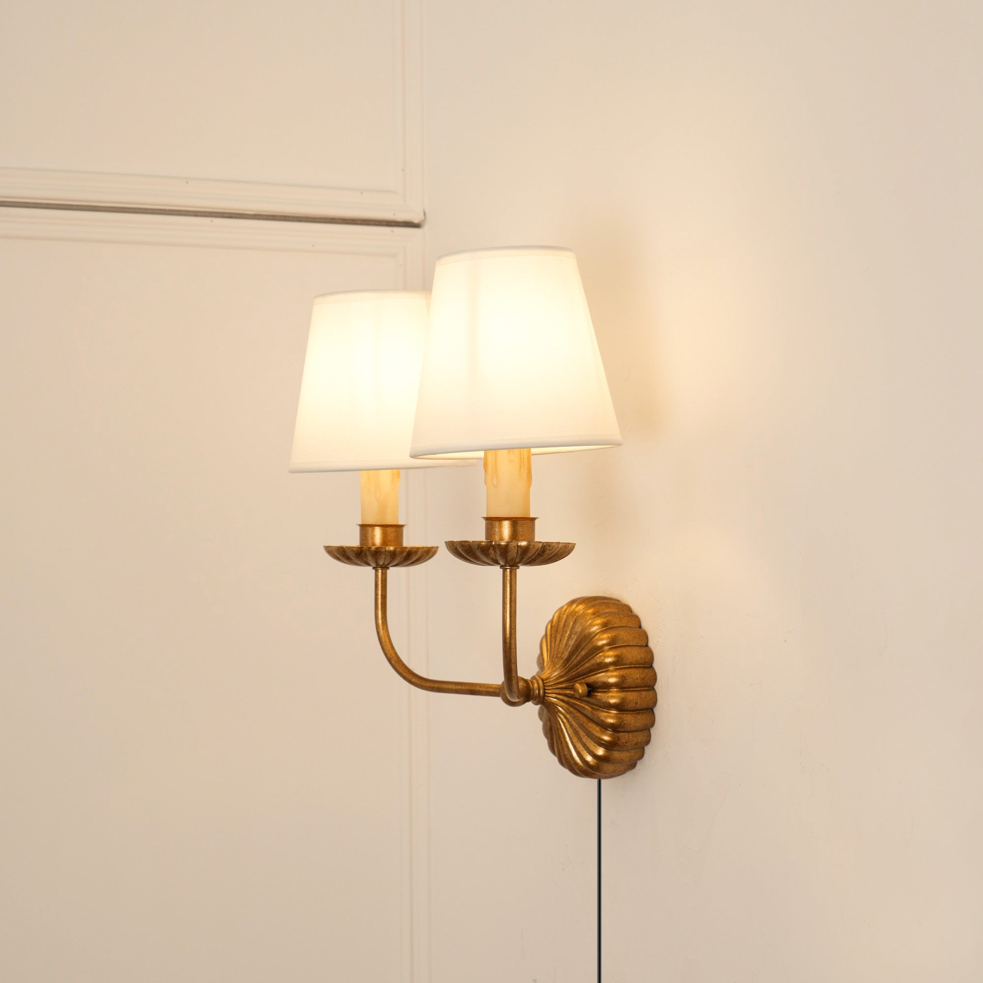 Catina Plug-in Wall Lamp