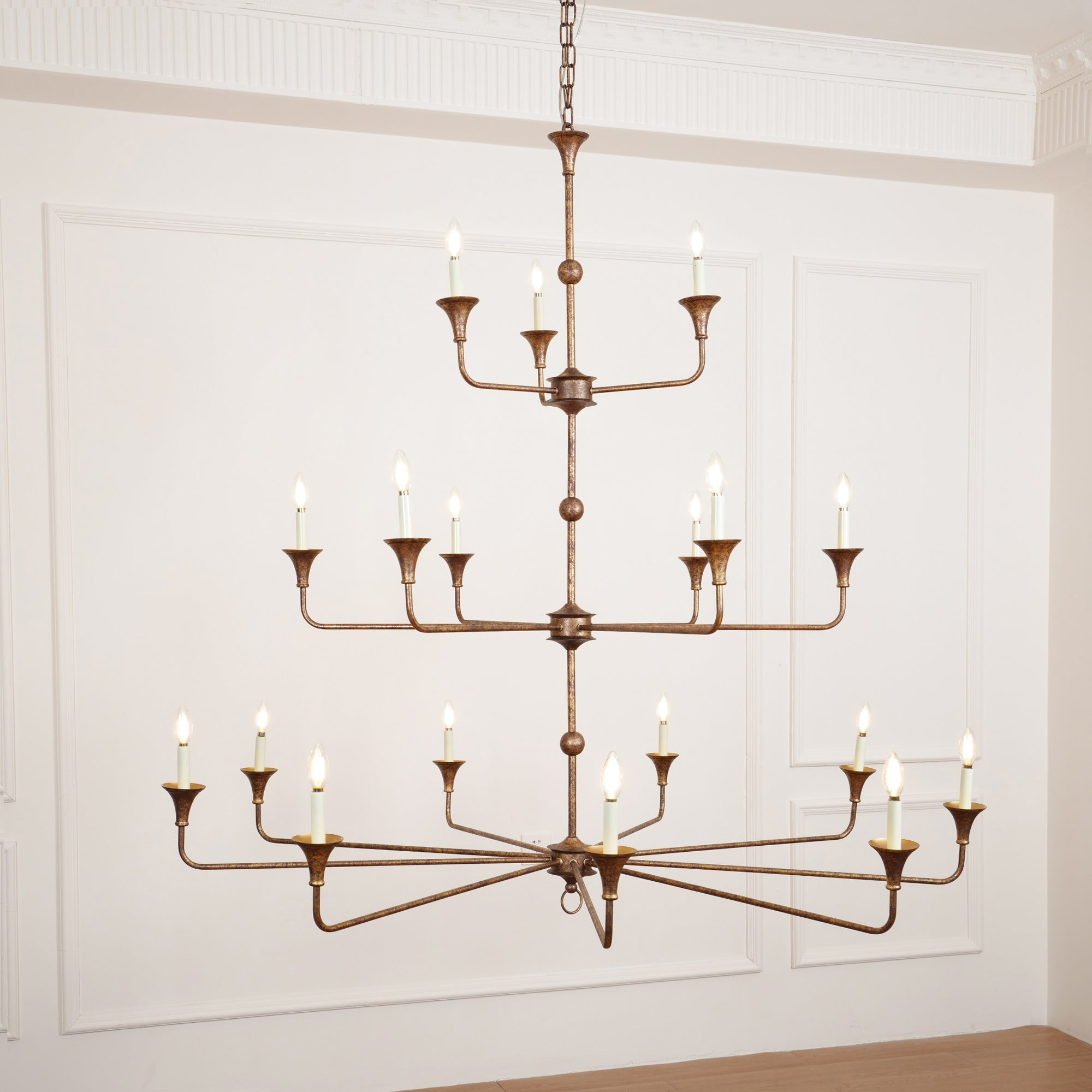 Cecil Grande Chandelier