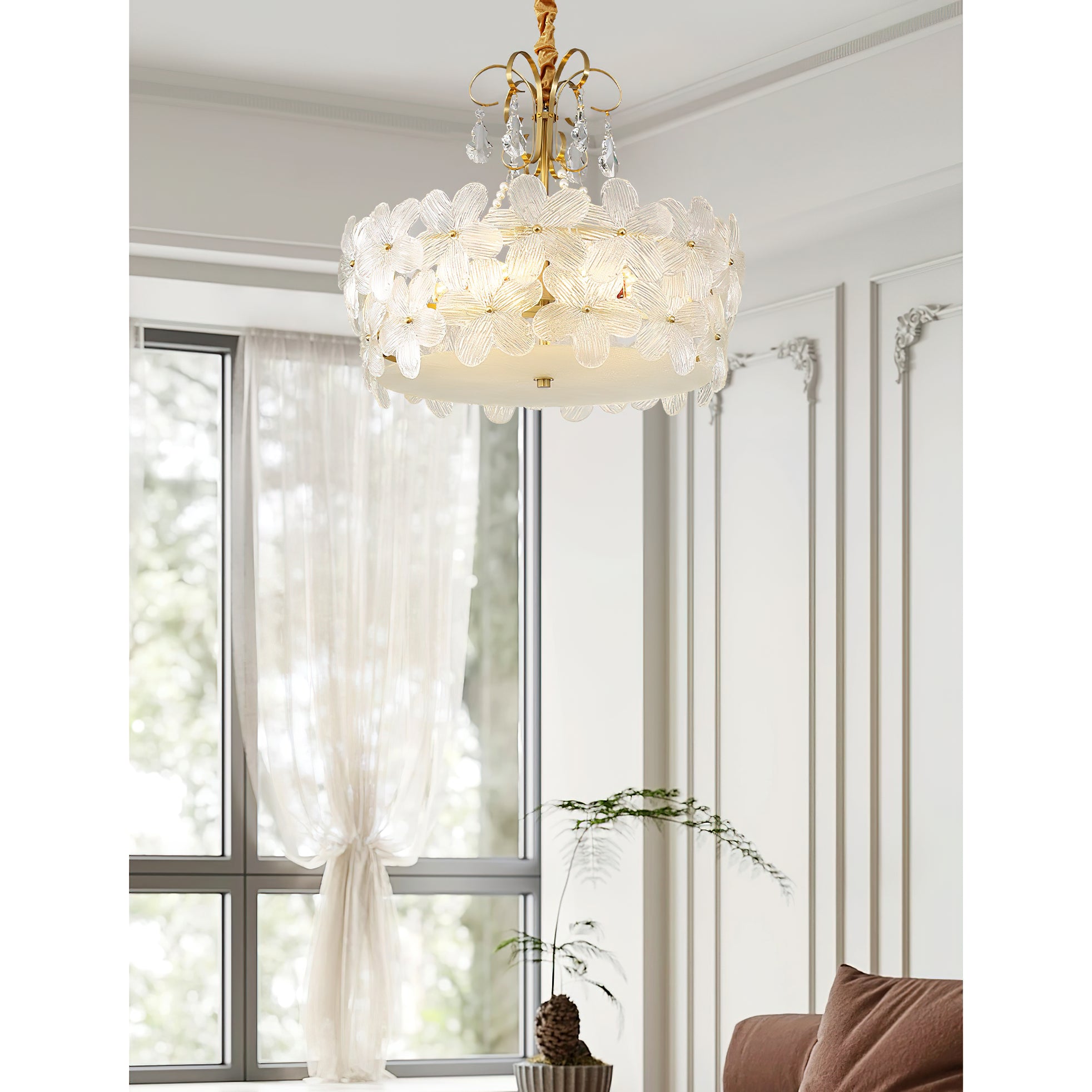 Lustre Charlotte