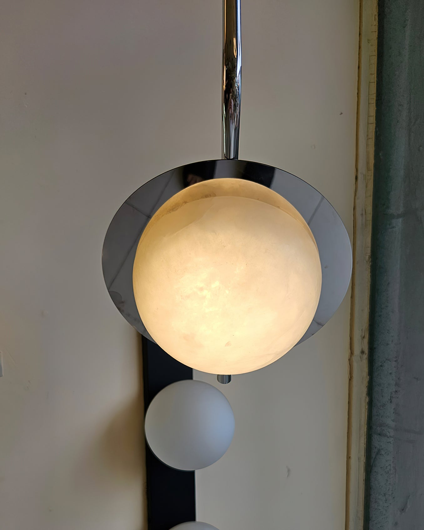 Chic Luminance Pendant Light