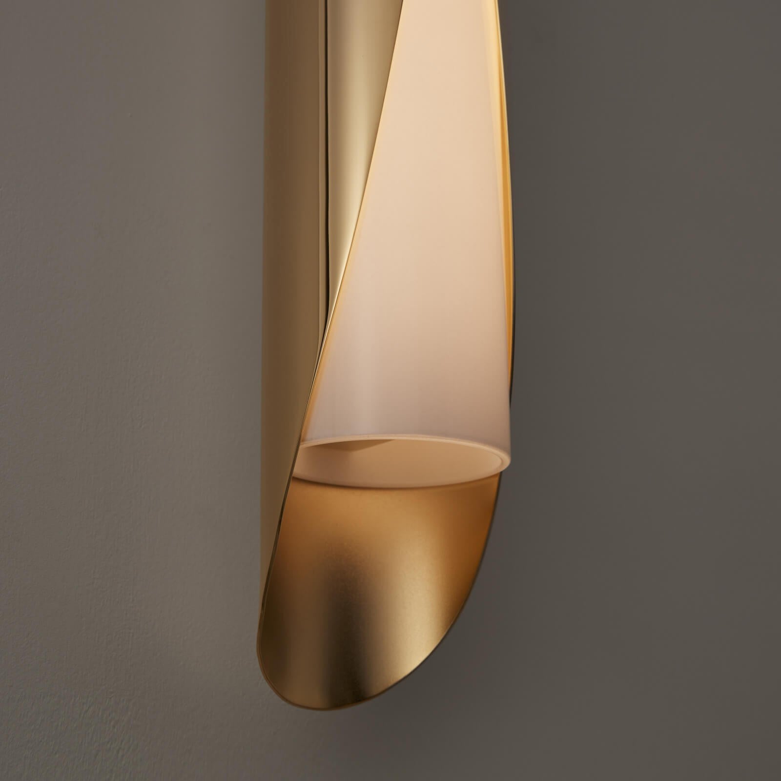 Cocon Wall Lamp
