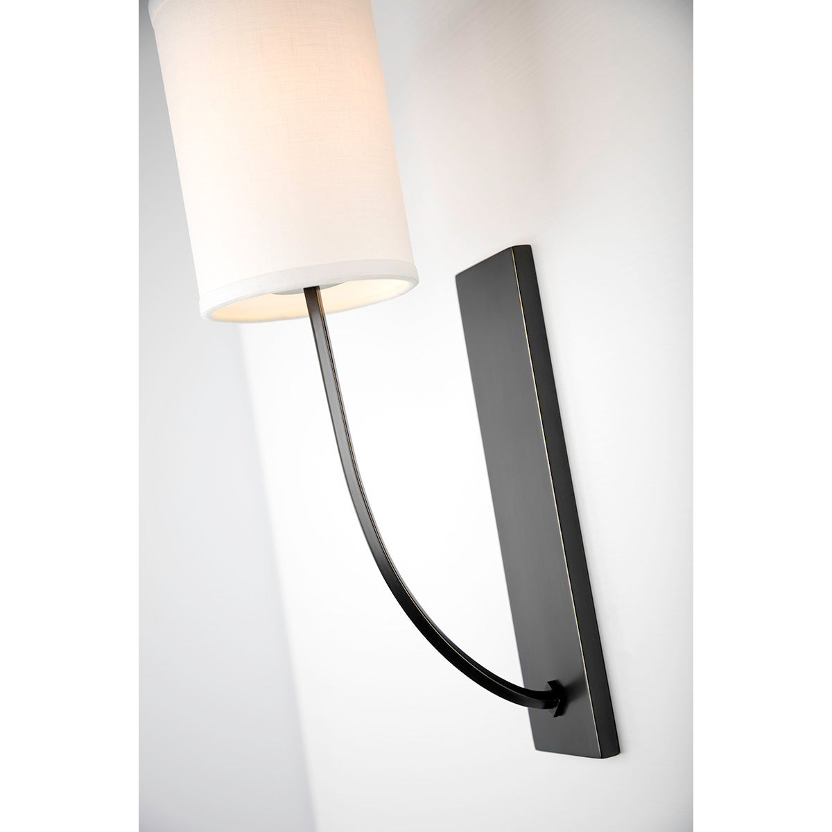 Colton Wall Lamp