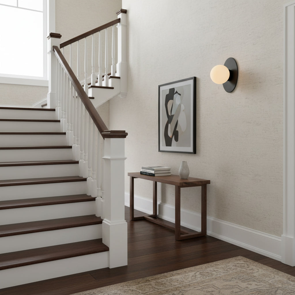 Corona Round Wall Lamp