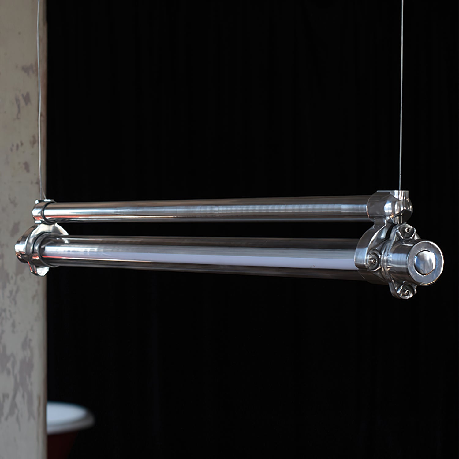 DDR Industrial Tube Pendant Light