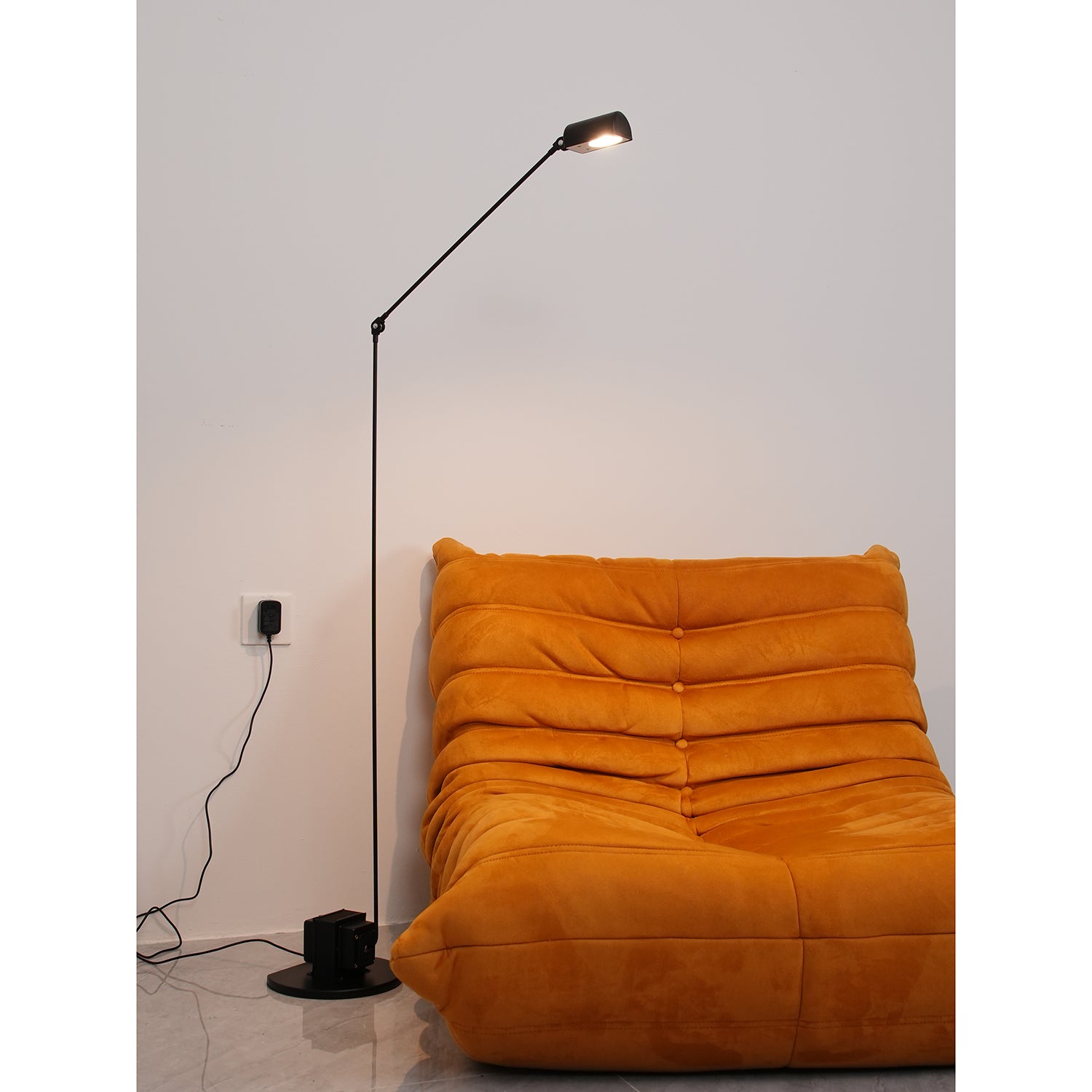 Daphine Floor Lamp