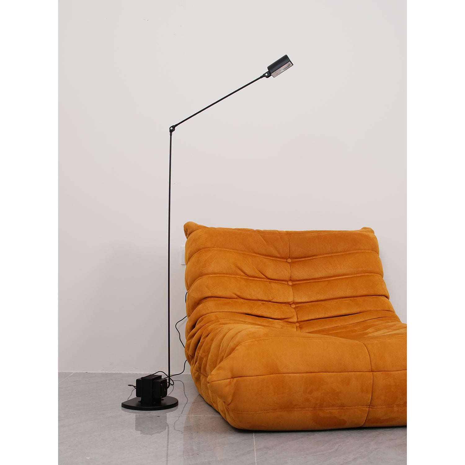 Daphine Floor Lamp