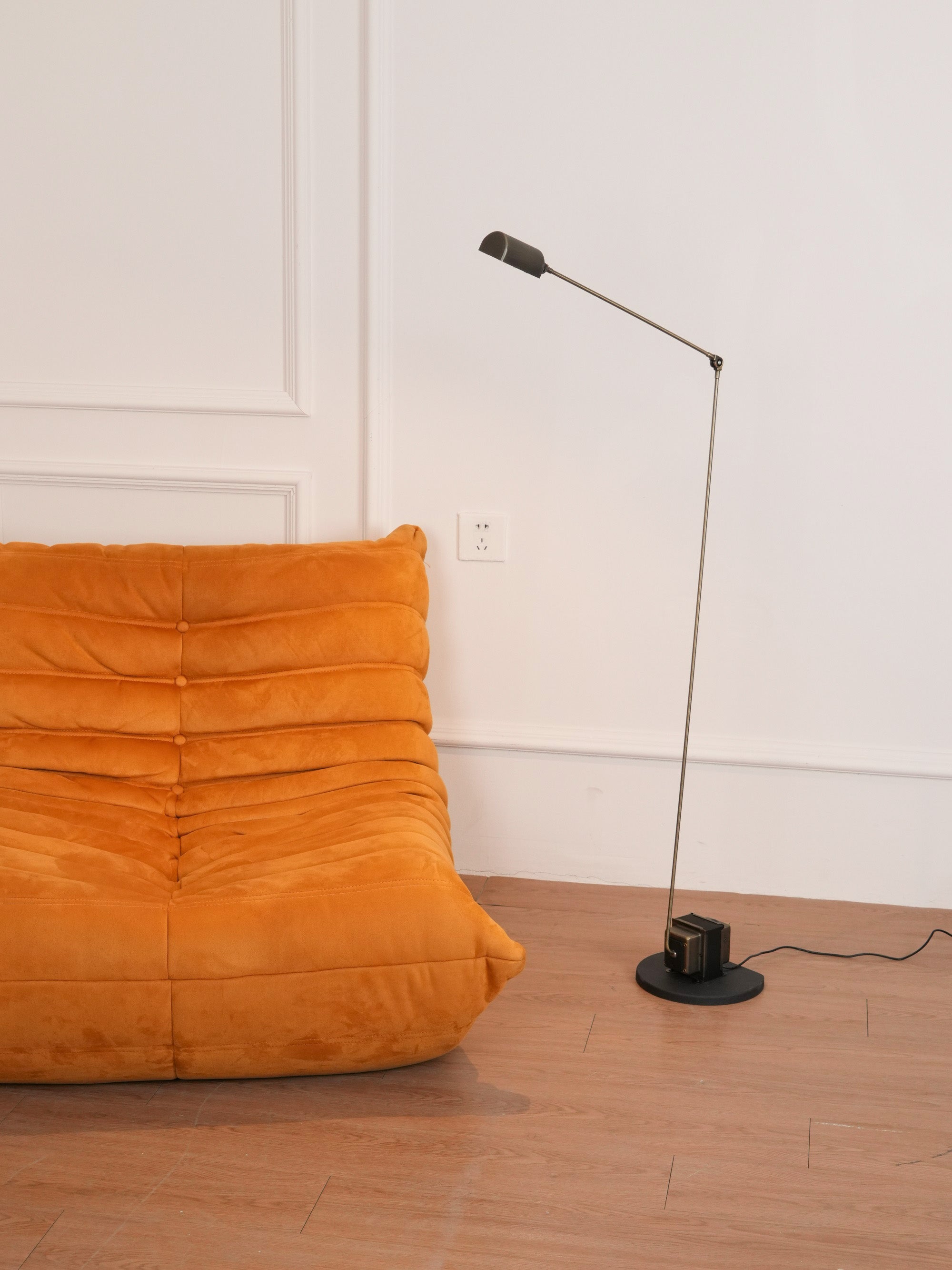 Daphine Floor Lamp