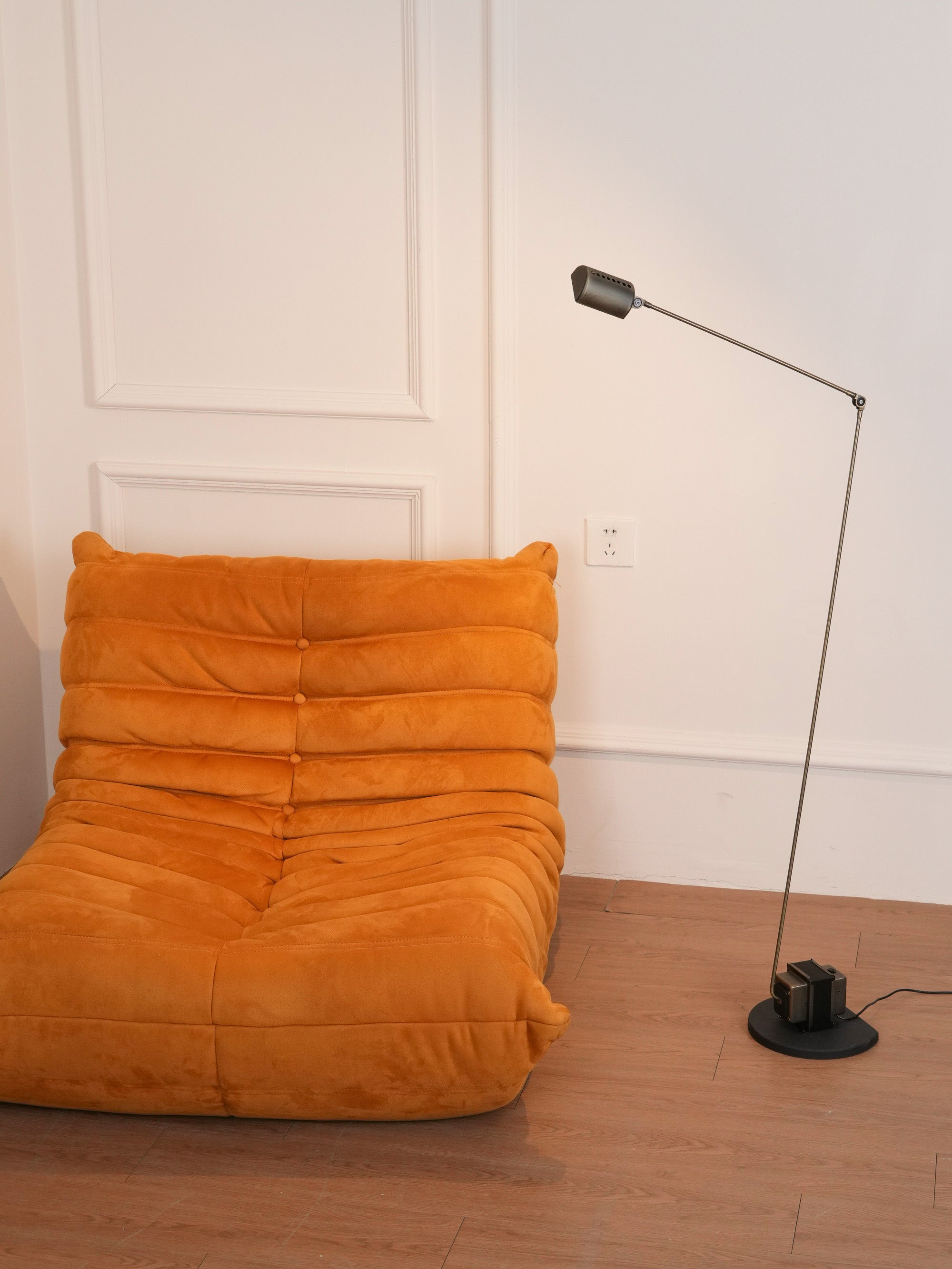 Daphine Floor Lamp