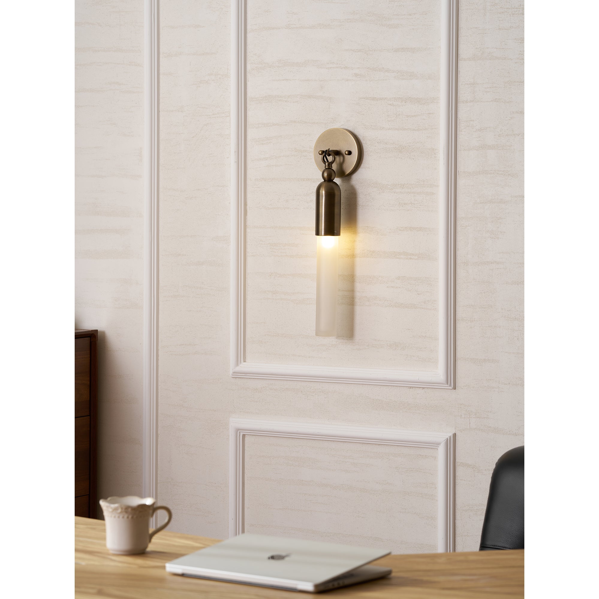 Darby Wall Lamp
